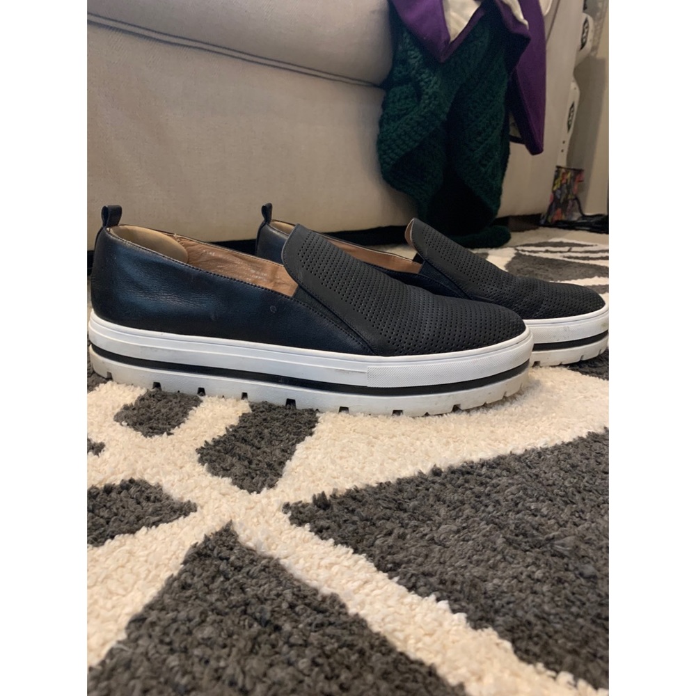 Halogen Platform Flats